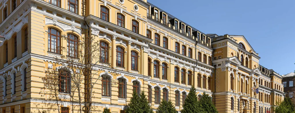 клінінг бізнес-центру Renaissance київ