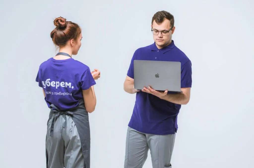 Прибирання бізнес-центру Gulliver в Києві